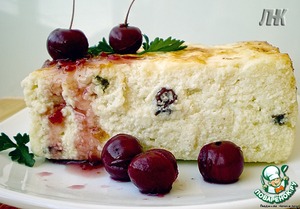 Cottage cheese casserole with sour cream