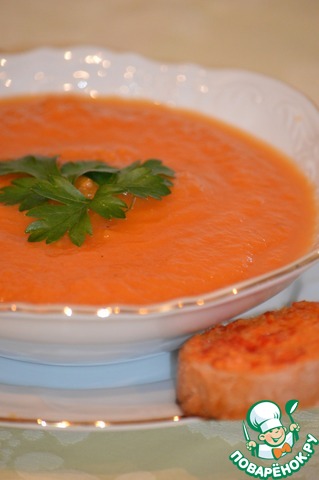 Тыквенный суп с острыми крутонами