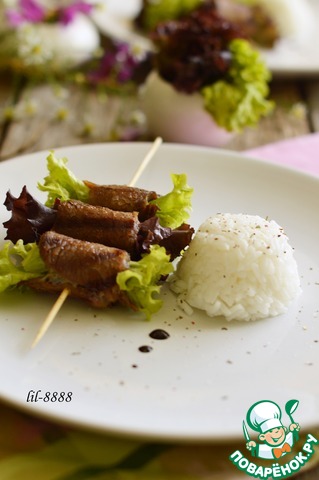 Свинина гриль с салатом на шпажках с рисом Индика