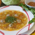 Гречневый суп с капустой и фрикадельками
