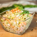 Салат с креветками и  ветчиной