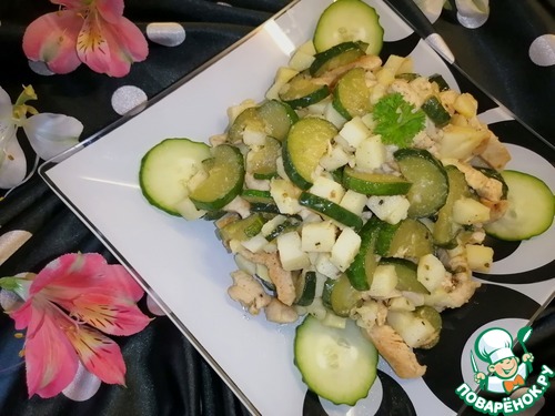 Салат с жареным огурцом