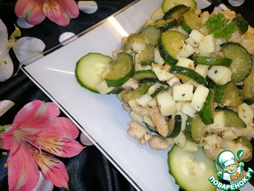 Салат с жареным огурцом