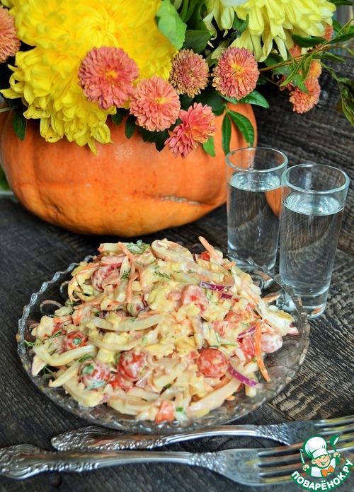 Салат с кальмарами "Осенний букет"