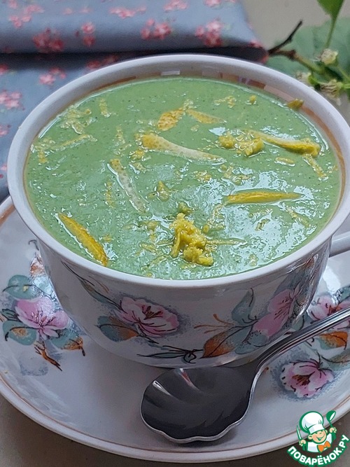 Шпинатный йогуртовый смузи