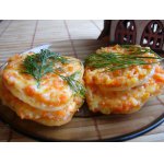 Закуска из моркови по-корейски и сыра «Башенки-антигриппин»