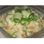 Салат с  отварной рыбой и овощами