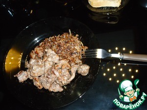 Рецепт Свиная вырезка с жареным луком