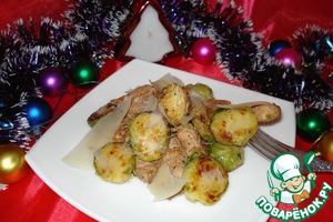 Рецепт Тёплый салат из брюссельской капусты с курицей и пармезаном