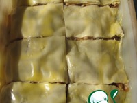 Яблочная баклава с медом и орехами ингредиенты