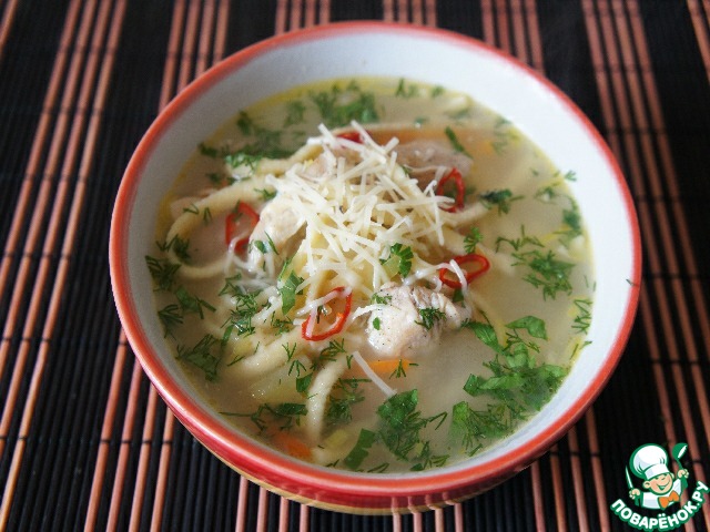 Chicken noodle soup in Uzbek 