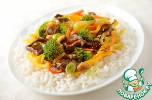 Рецепт Жареная говядина с рисом, овощами и грибами