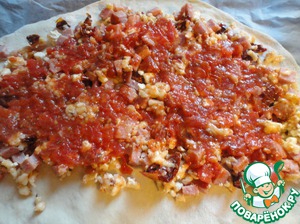 Рецепт Пицца «Кальцоне» с сыром и ветчиной