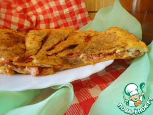 Рецепт Пицца «Кальцоне» с сыром и ветчиной