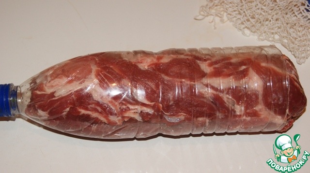 Колбаса из свинины в бутылке