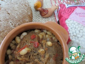 Рецепт Хлебный суп с фасолью и помидорами.