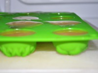 Strong tea on the beach �����������