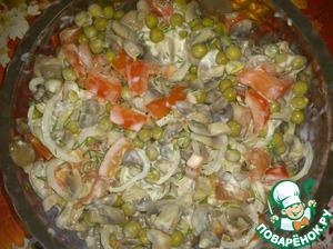 Рецепт Салат с маринованными шампиньонами