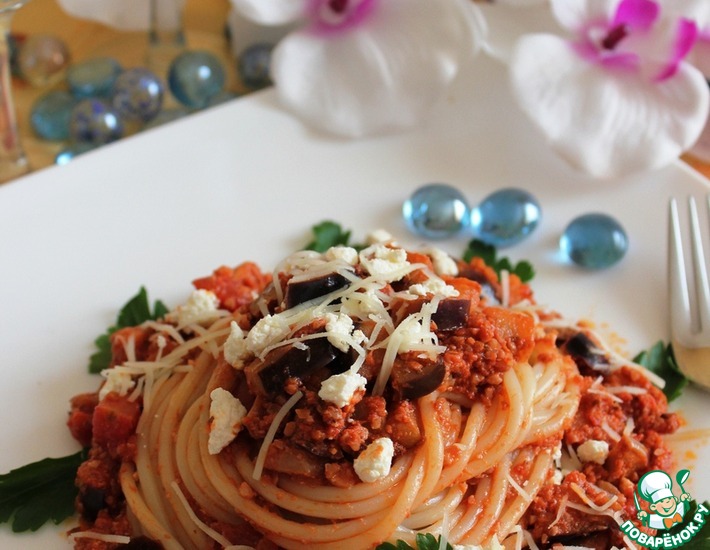 Рецепт: Спагетти с баклажанами и орехами