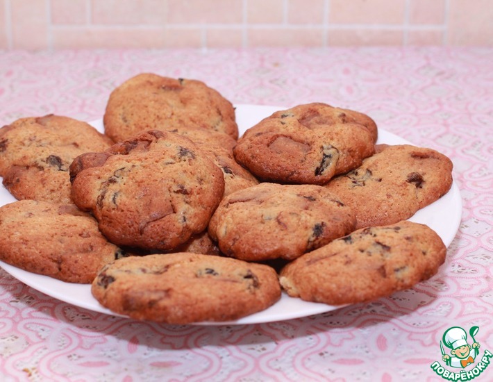Рецепт: Печенье с шоколадом и черносливом