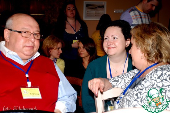 ����� ����