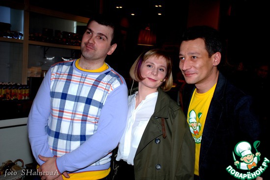 ����� ����