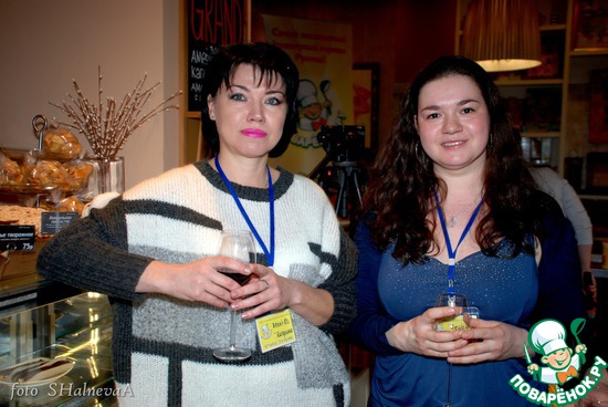 ����� ����