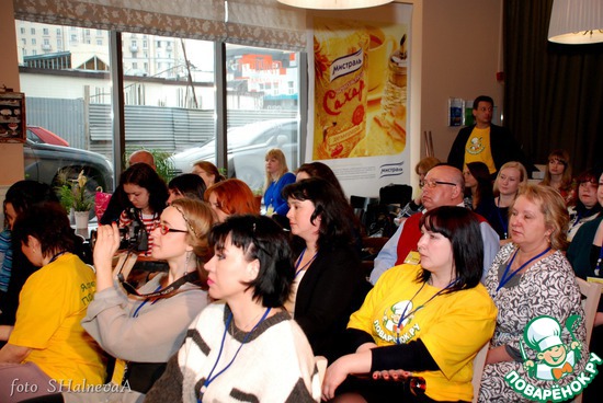 ����� ����