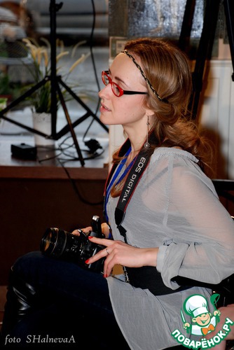 ����� ����