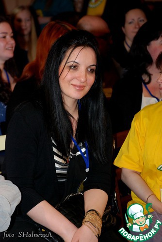 ����� ����