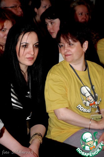 ����� ����