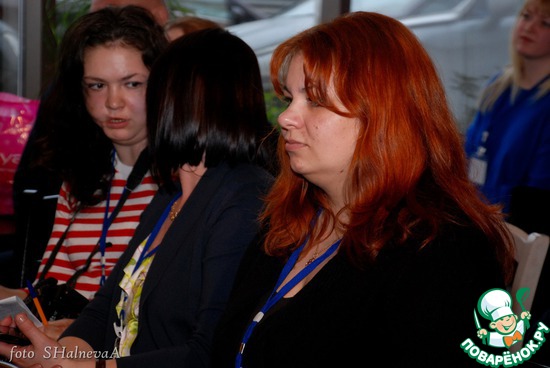 ����� ����