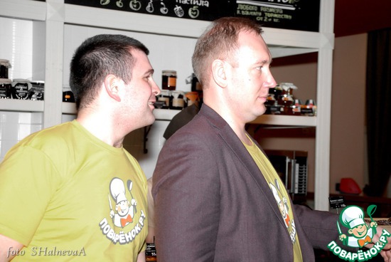 ����� ����