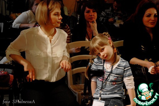 ����� ����