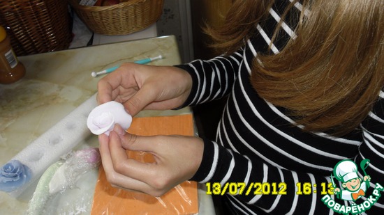 шоколад и мастика сахарная