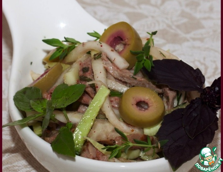 Рецепт: Салат с кольраби и телятиной