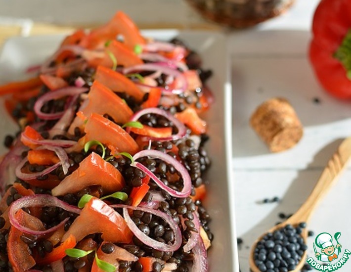 Рецепт: Салат из чечевицы с маринованным луком