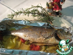 Рецепт Запеченный сибас на овощной подушке из черри, картофеля и оливок