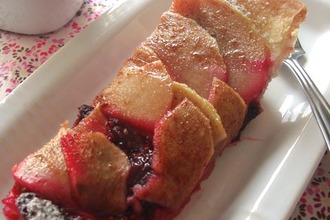 Рецепт: Фруктово-ягодный постный пирог
