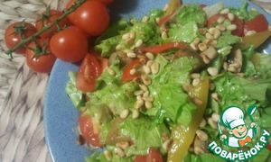 Рецепт Теплый салат с кедровыми орешками
