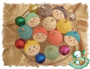 Decorating cupcakes 