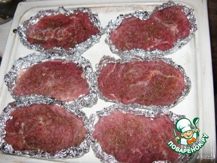 Сочное мясо в фольге в духовке - очень простой рецепт с пошаговыми фото