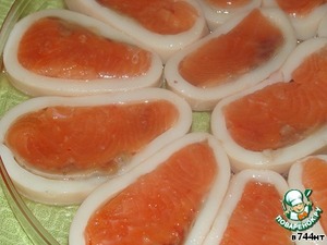 Salmon salted with squid