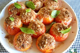 Рецепт: Фаршированные помидоры с хрустящей корочкой