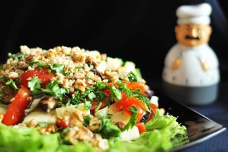 Рецепт: Тeплый салат с баклажанами Готовим вместе