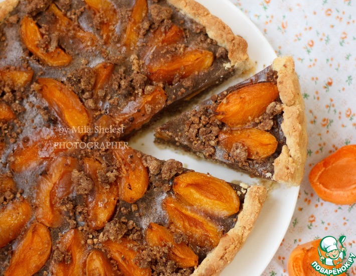 Рецепт: Летний пирог из абрикосов с фланом