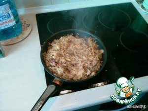 Баварская тушеная капустa с беконом и шампиньонами – кулинарный рецепт