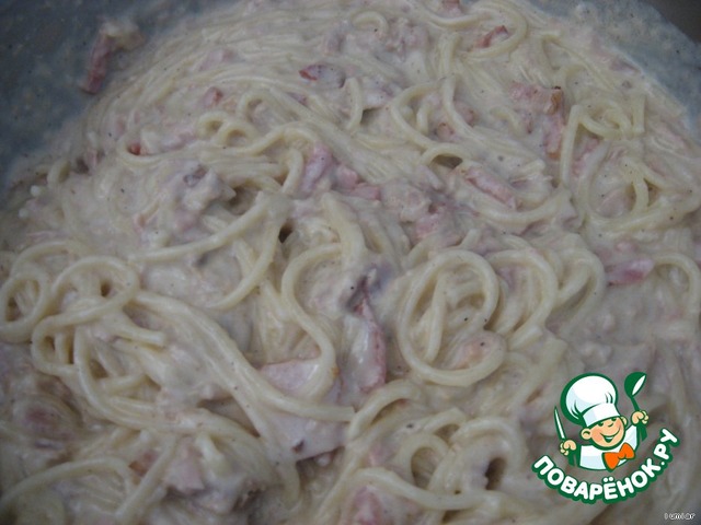 Spaghetti with tuna (Esparguette com atum)