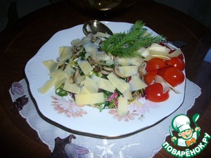Рецепт Салат с жареными грибами и сыром пармезан