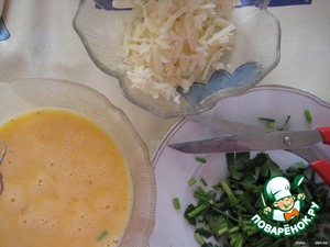 Сырная яичница с креветками и помидорками, пошаговый рецепт на 807 ккал, фото, ингредиенты - ТаИс